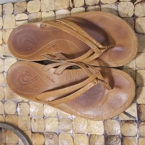 Olukai leather sandals size 7